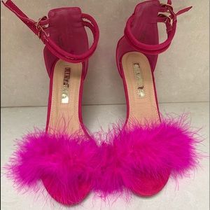 Hot neon pink fluffy feather heel pumps